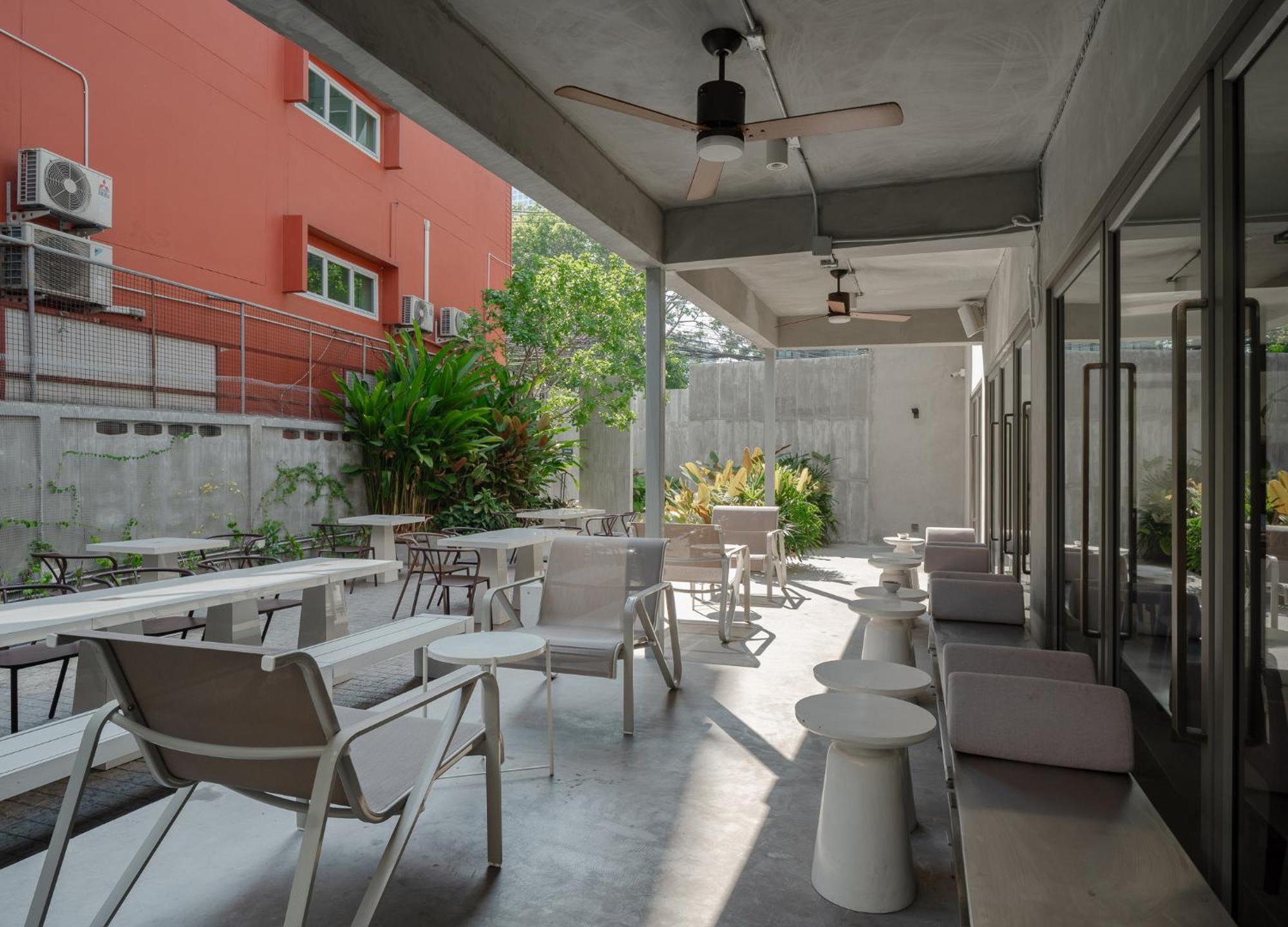 Nidhra Boutique Hotel Bangkok Sukhumvit Zewnętrze zdjęcie