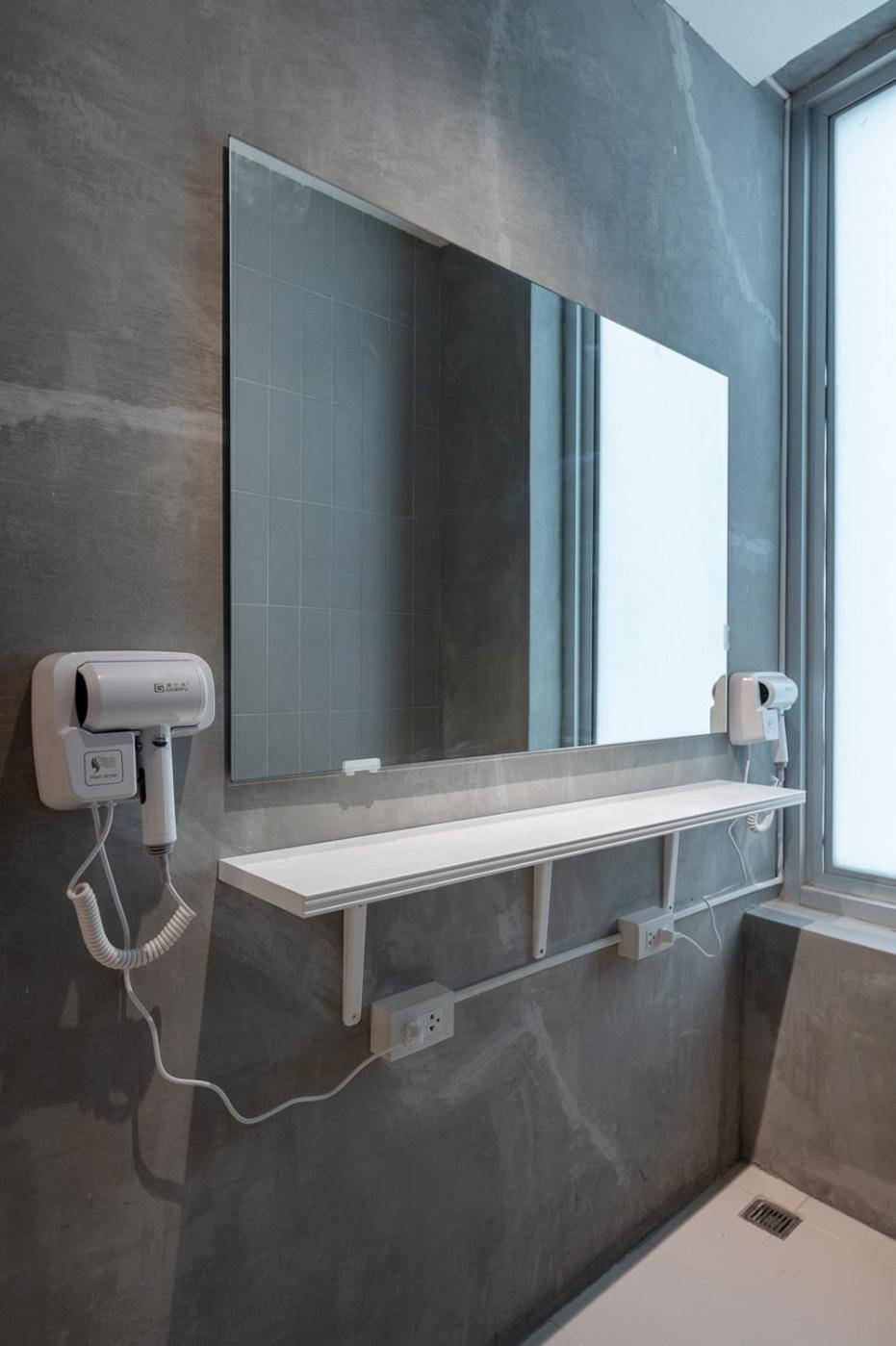 Nidhra Boutique Hotel Bangkok Sukhumvit Zewnętrze zdjęcie
